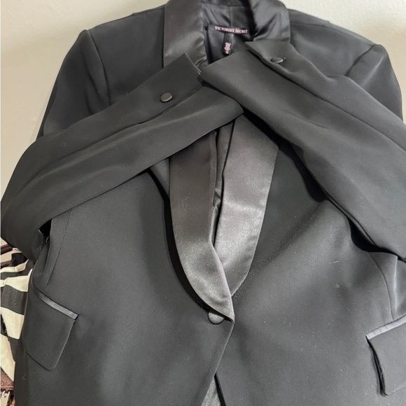 🥂Elegant Vintage Ladies Victoria’s Secret Black Tuxedo Style Suit Jacket Size 12 - Picture 12 of 16